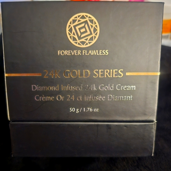 Forever Flawless 24k Gold Series Cream